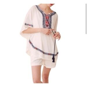 Do Everything In Love Poncho Fridge White with blue and red embroidery One Size